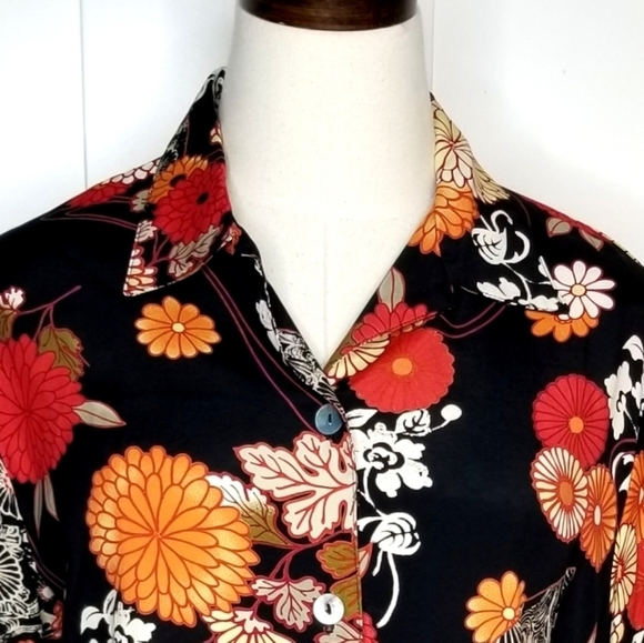 GRAFF Wear Women's Boho Cottagecore Black Floral Longsleeve Buttondown, Small - Picture 3 of 10